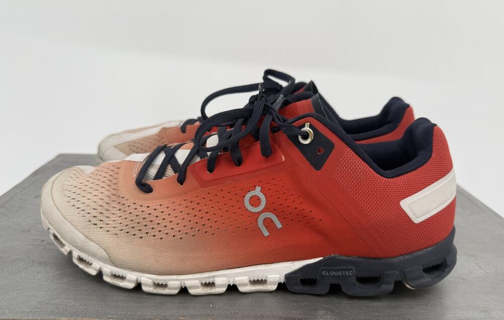 On Cloudflow Men's Running Shoes Crimson Midnight Mesh Size US 8.5 Gorpcore